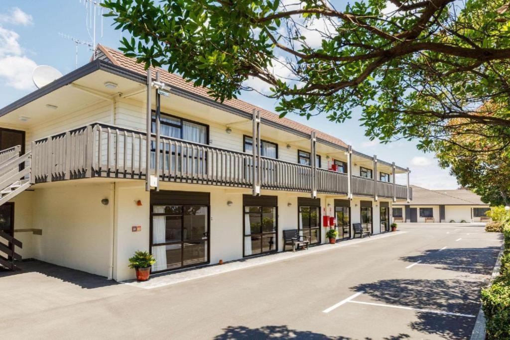Kauri Court Motel Палмерстън Норт Екстериор снимка