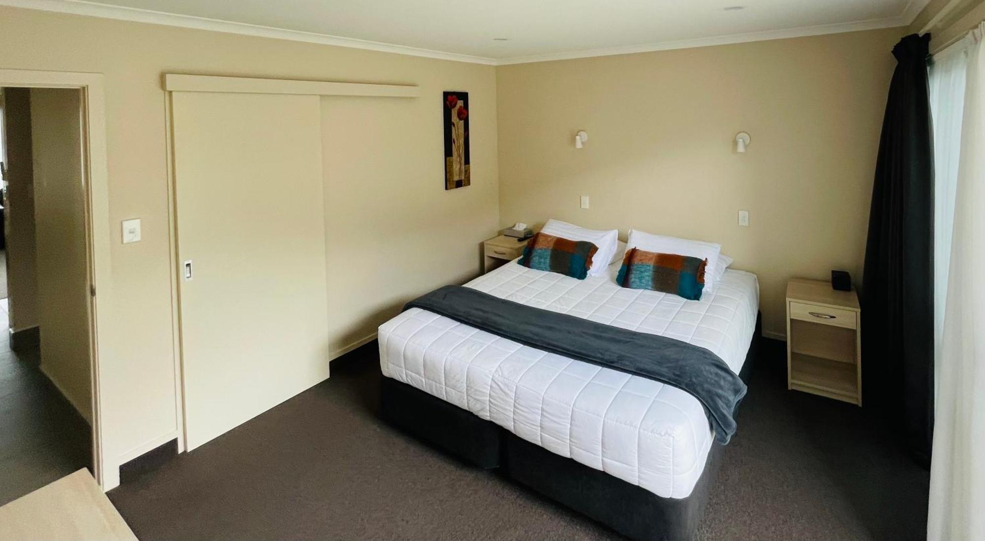 Kauri Court Motel Палмерстън Норт Екстериор снимка