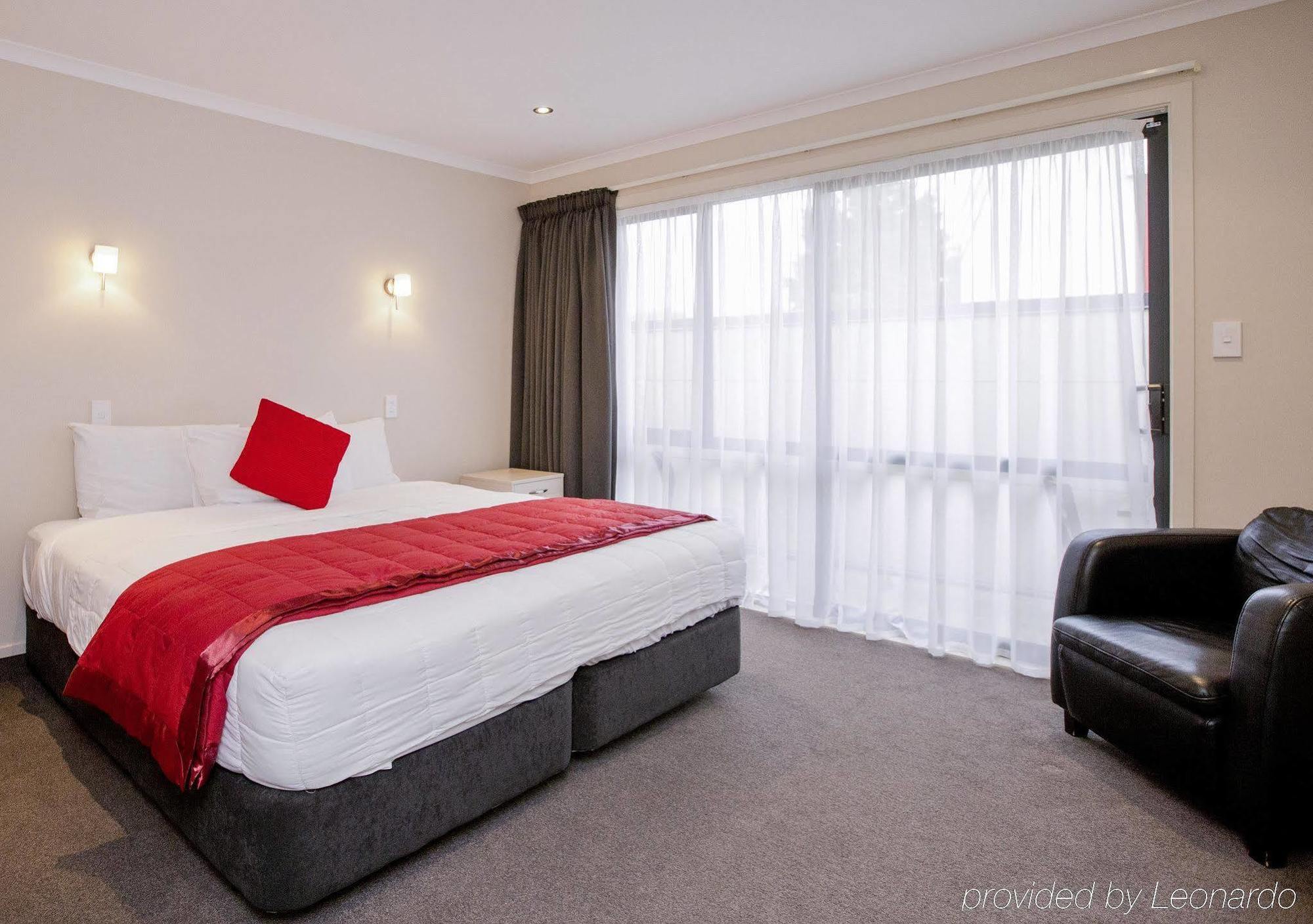 Kauri Court Motel Палмерстън Норт Екстериор снимка
